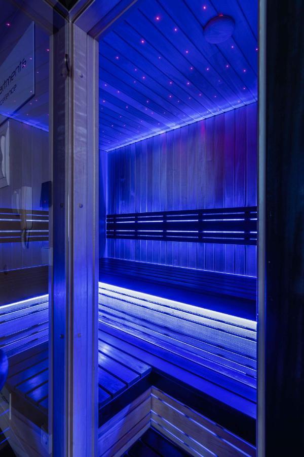 Sky Flat Jacuzzi 27 Floor Apartment Klaipeda Exterior photo